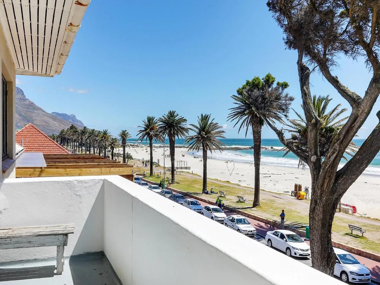 Aparthotel Apartments On The Bay Self-Catering Cape Town